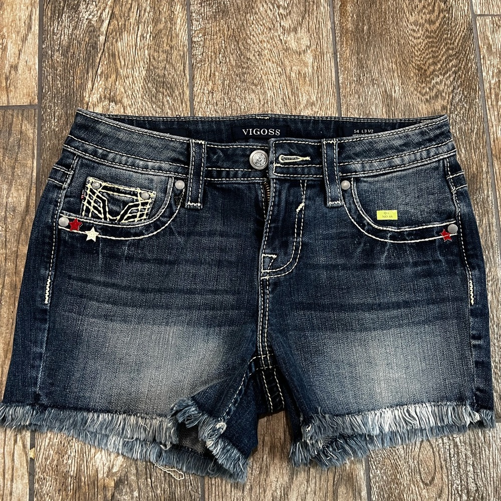 Vigoss Heritage fit women’s jean shorts size 4 with 3 1/2 inch inseam